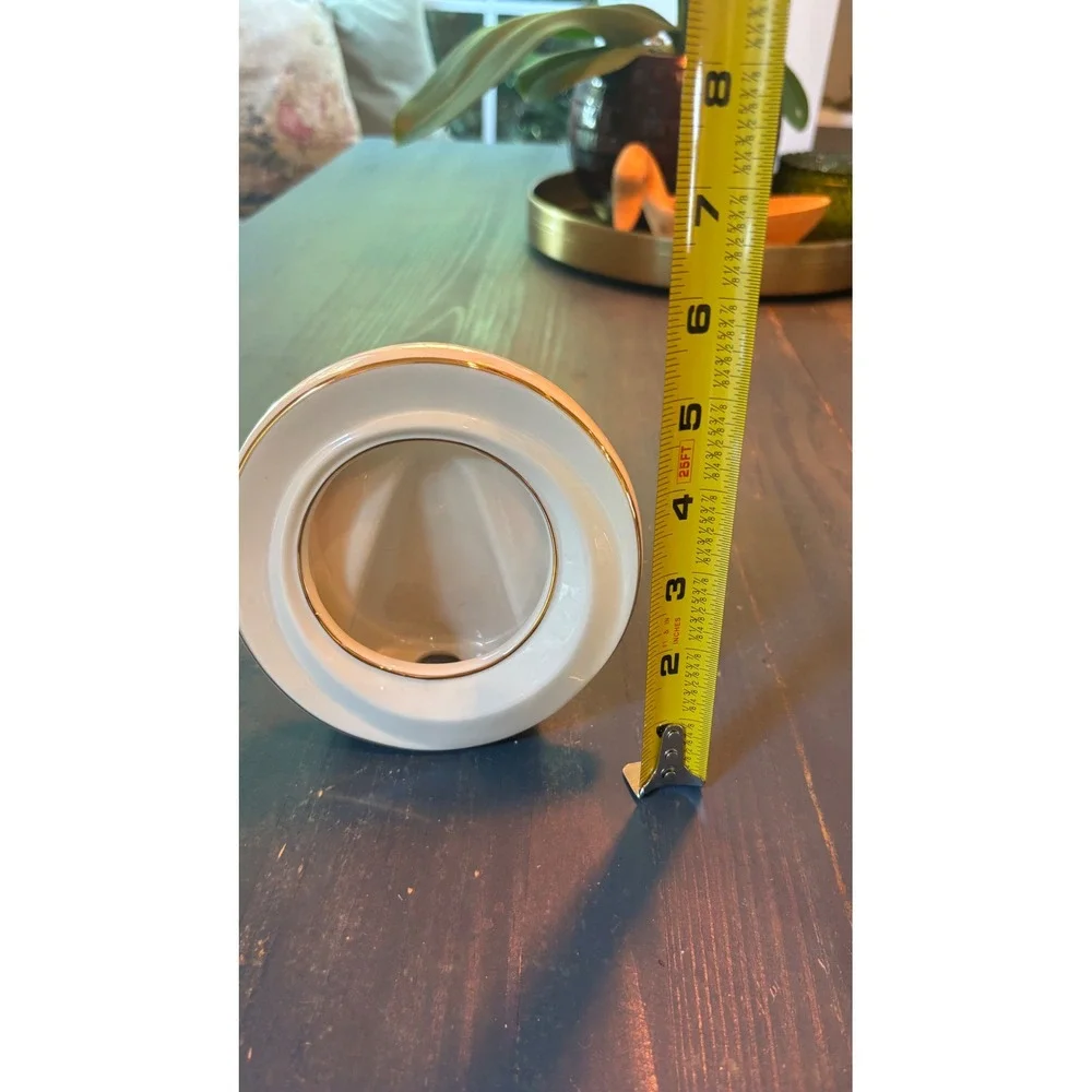 Lenox Ivory Porcelain Round Picture Frame Gold Trim Handcrafted 5.5 inch